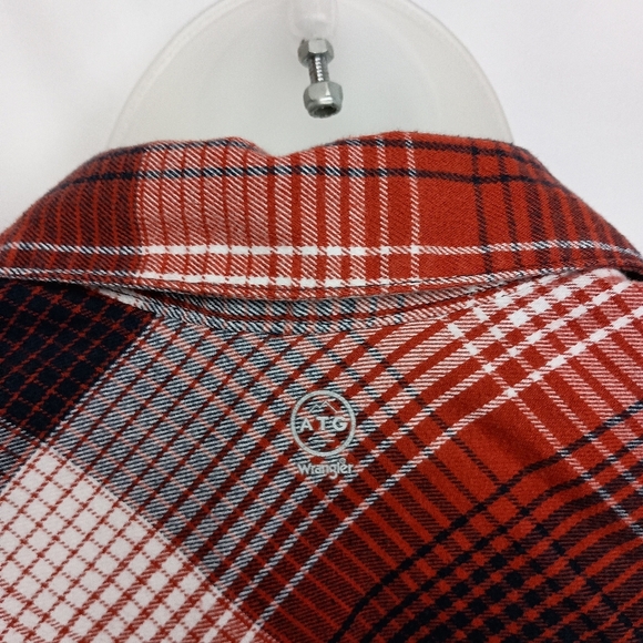 Wrangler Women's Outdoors Casual Winter Red Black Plaid Button Down Shirt (#391) - Picture 8 of 8